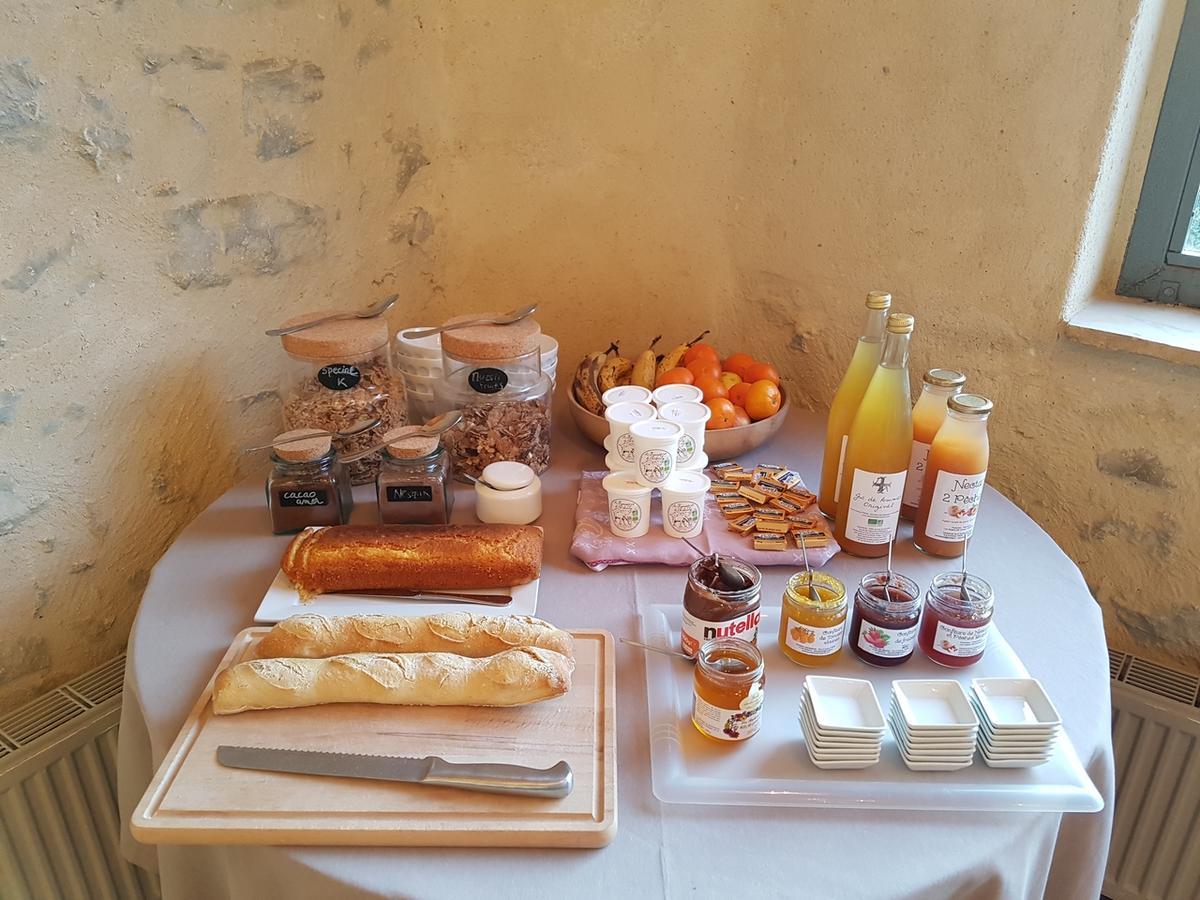 Bed and Breakfast Domaine Des Massols Marsat Exterior foto